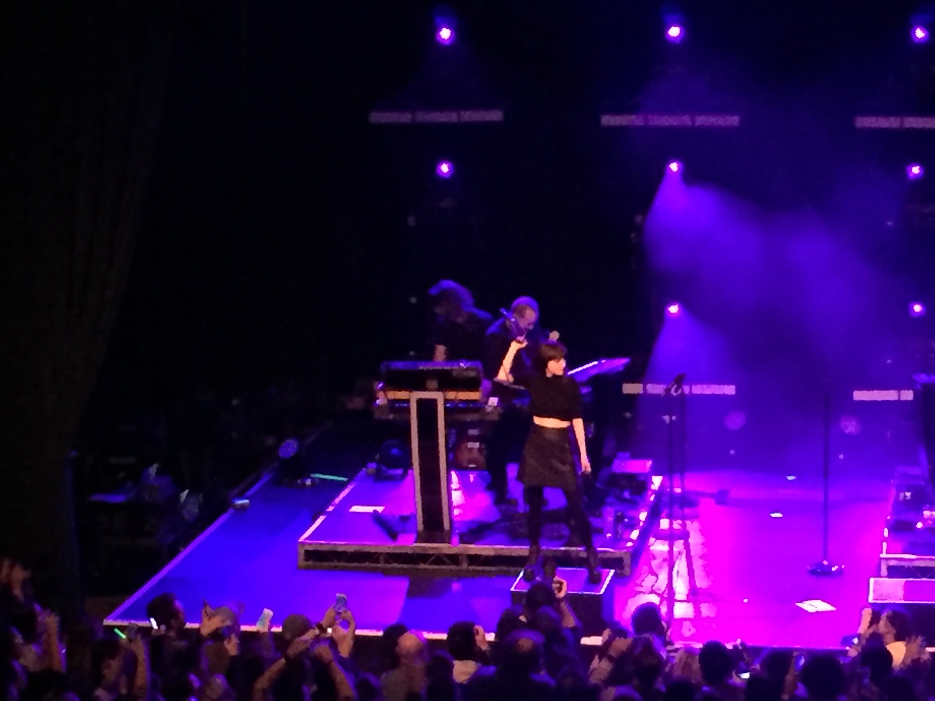 Chvrches at Fonda Theatre — photo 4