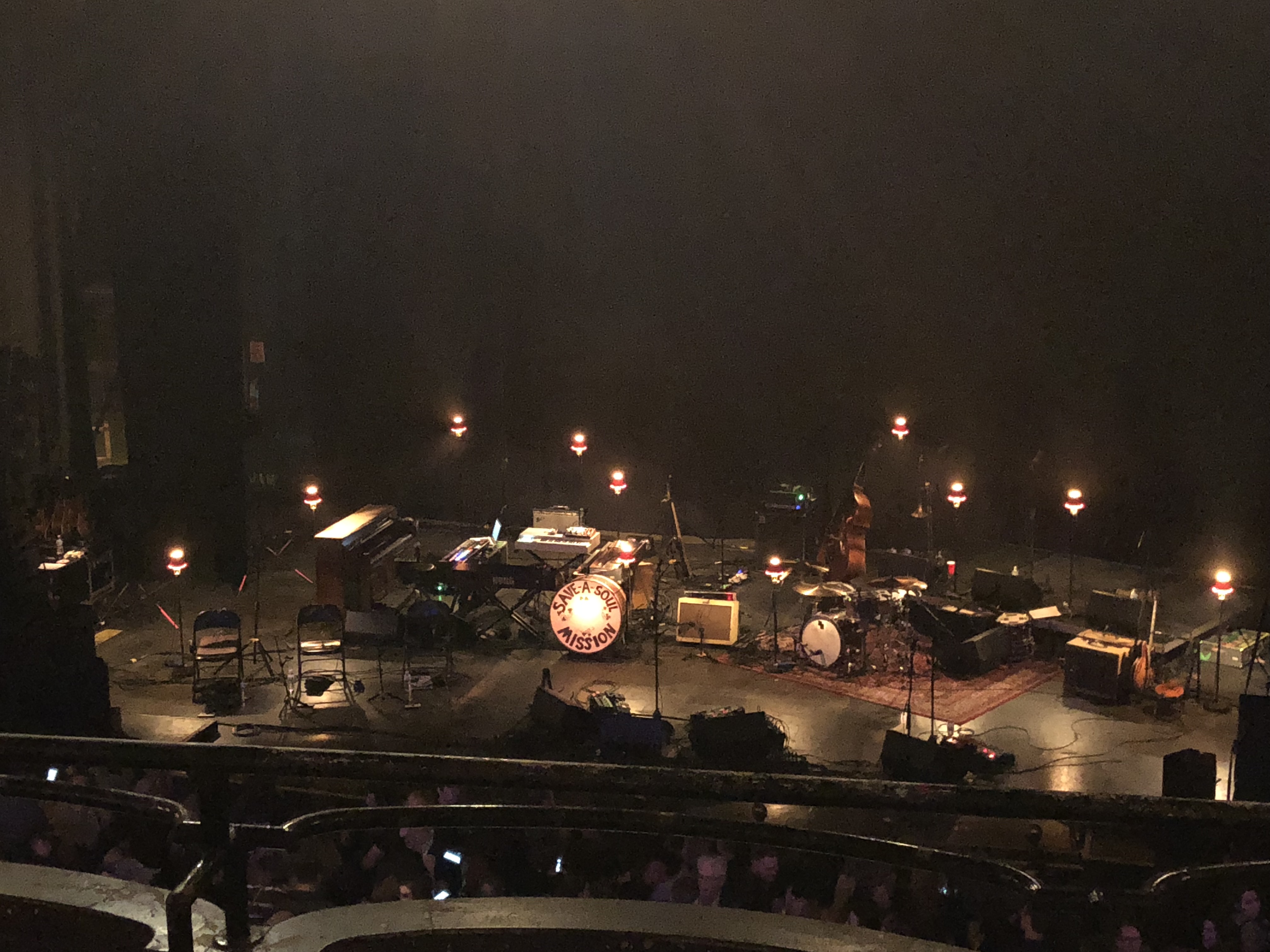 Glen Hansard at Riviera Theatre — photo 2